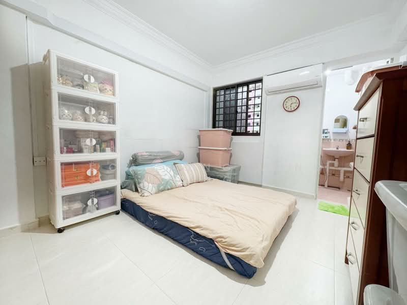 607 Ang Mo Kio Avenue 4, 607 Ang Mo Kio Avenue 4, 2 Bedrooms, 721 sqft, HDB Flat For Sale, by Lucas Ong Ming Hong, 500102105 - Bedroom - PropertyGuru.com.sg