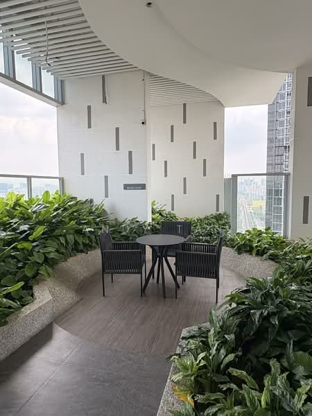 Queens Peak, 1 Dundee Road, 1 Bedroom, 484 sqft, Condominium For Sale, by Andy Tan, 500102140 - Exterior - PropertyGuru.com.sg