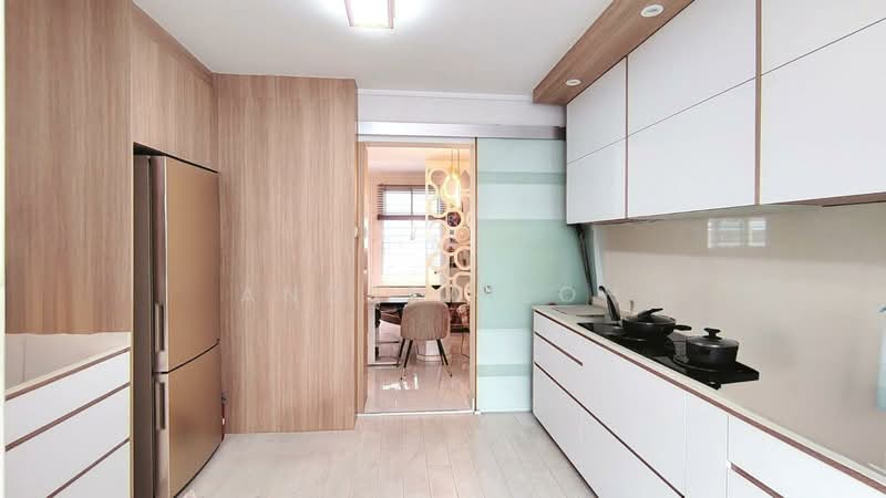 541 Serangoon North Avenue 4, 541 Serangoon North Avenue 4, 3 Bedrooms, 1,119 sqft, HDB Flat For Rent, by Andrea Loh, 500102153 - Kitchen - PropertyGuru.com.sg