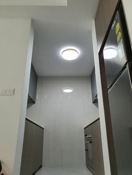 The Watergardens at Canberra, 37 Canberra Drive, 2 Bedrooms, 678 sqft, Condominium For Rent, by Dexter Lim, 500102176 - Kitchen - PropertyGuru.com.sg