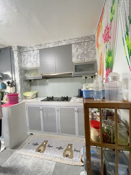 109 Serangoon North Avenue 1, 109 Serangoon North Avenue 1, Room Rental, 120 sqft, HDB Flat For Rent, by Amber Wood, 500102182 - Kitchen - PropertyGuru.com.sg