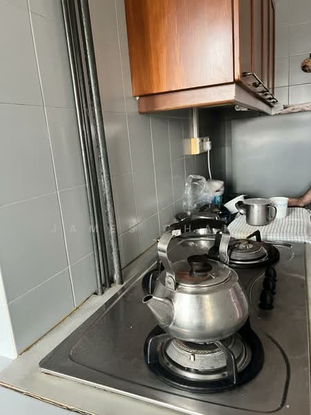 81 Commonwealth Close, 81 Commonwealth Close, 2 Bedrooms, 646 sqft, HDB Flat For Rent, by James Chang, 500102183 - Kitchen - PropertyGuru.com.sg