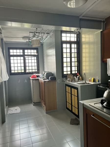 81 Commonwealth Close, 81 Commonwealth Close, 2 Bedrooms, 646 sqft, HDB Flat For Rent, by James Chang, 500102183 - Kitchen - PropertyGuru.com.sg