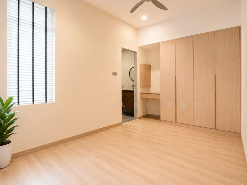 ⭐️⭐️LANDED7772@ Renovated 2sty Corner Terrace walk to NEX Mall, Hougang / Punggol / Sengkang, 4 Bedrooms, 2,500 sqft, Corner Terrace For Sale, by Leslie Juay 芮哲熙, 500102197 - Bedroom - PropertyGuru.com.sg