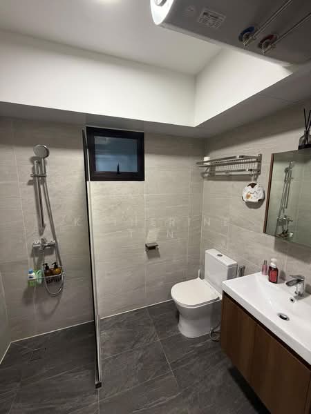 111C Plantation Crescent, 111C Plantation Crescent, 3 Bedrooms, 1,184 sqft, HDB Flat For Rent, by Katherine Tan, 500102200 - Bathroom - PropertyGuru.com.sg