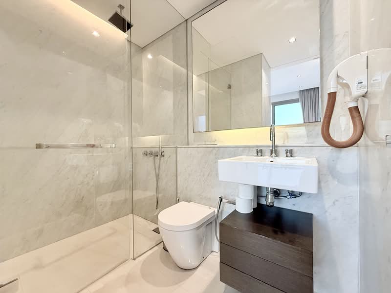 Scotts Square, 6 Scotts Road, 1 Bedroom, 624 sqft, Condominium For Rent, by Sherilyn Tan, 500102204 - Bathroom - PropertyGuru.com.sg