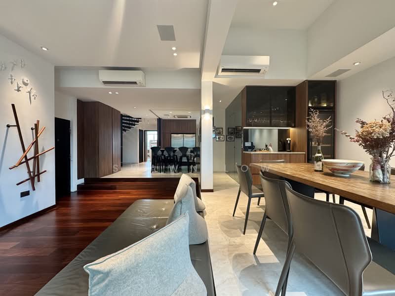 Siglap Lodge, 95 Upper East Coast Road, 4 Bedrooms, 1,884 sqft, Apartment For Sale, by Shawn Low, 500102205 - Dining Room - PropertyGuru.com.sg