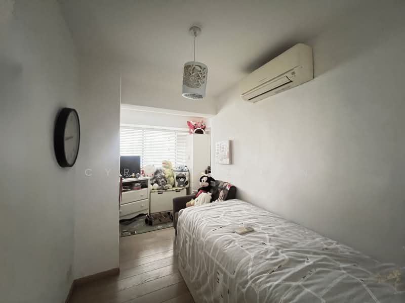 Pine Grove, 1A Pine Grove, 4 Bedrooms, 1,679 sqft, Condominium For Rent, by Cyril Tuzemen, 500102207 - Bedroom - PropertyGuru.com.sg