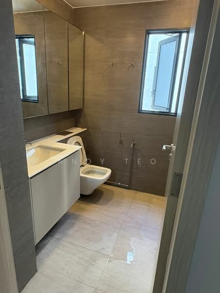 Sengkang Grand Residences, 74 Compassvale Bow, Room Rental, 90 sqft, Condominium For Rent, by Andy Teo, 500102208 - Bathroom - PropertyGuru.com.sg