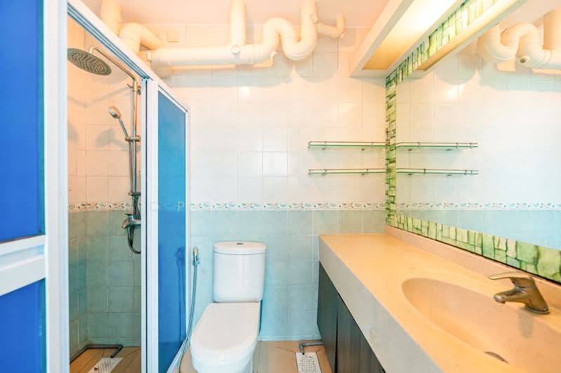 193 Edgefield Plains, 193 Edgefield Plains, 3 Bedrooms, 1,206 sqft, HDB Flat For Sale, by JOHN YEO, 500102209 - Bathroom - PropertyGuru.com.sg