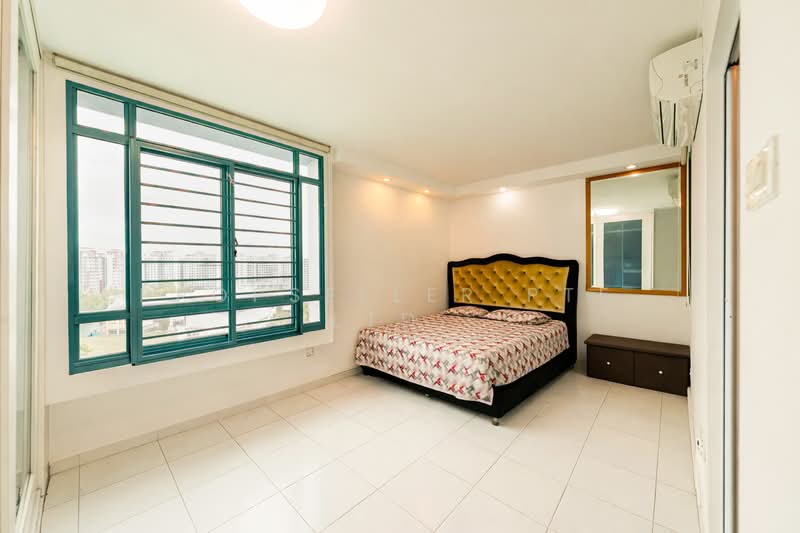 193 Edgefield Plains, 193 Edgefield Plains, 3 Bedrooms, 1,206 sqft, HDB Flat For Sale, by JOHN YEO, 500102209 - Bedroom - PropertyGuru.com.sg