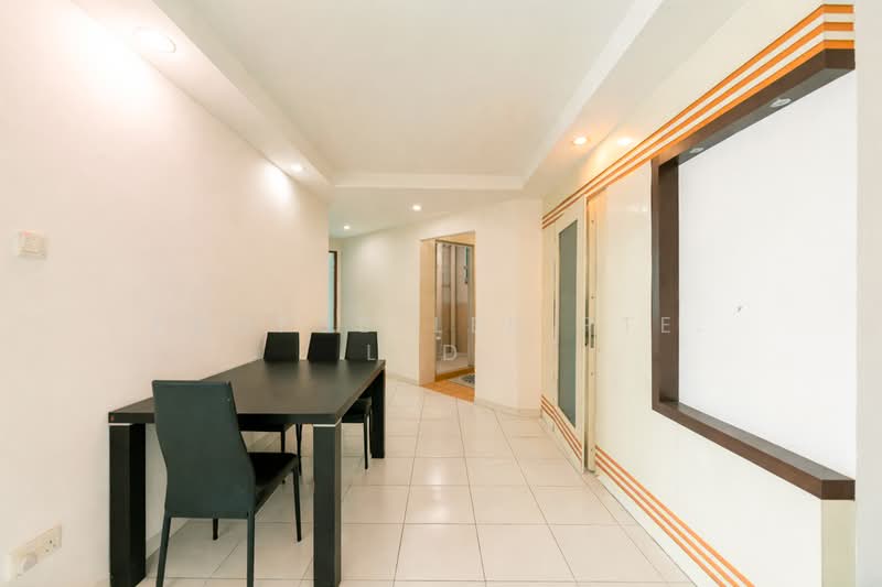 193 Edgefield Plains, 193 Edgefield Plains, 3 Bedrooms, 1,206 sqft, HDB Flat For Sale, by JOHN YEO, 500102209 - Dining Room - PropertyGuru.com.sg