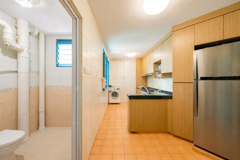 193 Edgefield Plains, 193 Edgefield Plains, 3 Bedrooms, 1,206 sqft, HDB Flat For Sale, by JOHN YEO, 500102209 - Kitchen - PropertyGuru.com.sg