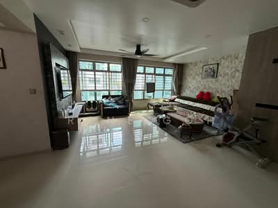 For Rent - 162C Rivervale Crescent