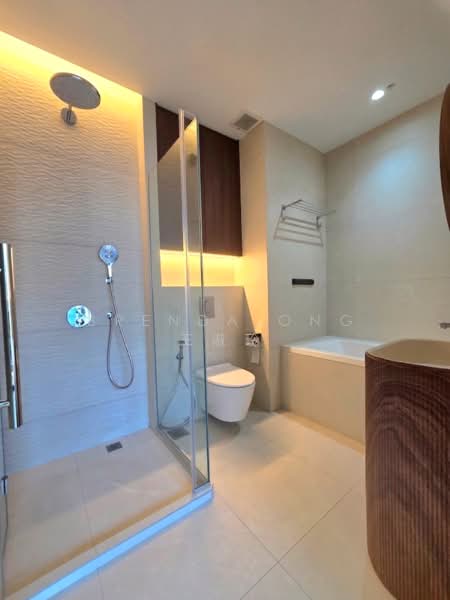 The Cape, 25 Amber Road, 3 Bedrooms, 1,184 sqft, Apartment For Sale, by Brenda Ong 王淑玲, 500102256 - Master Bath (with bathtub) - PropertyGuru.com.sg