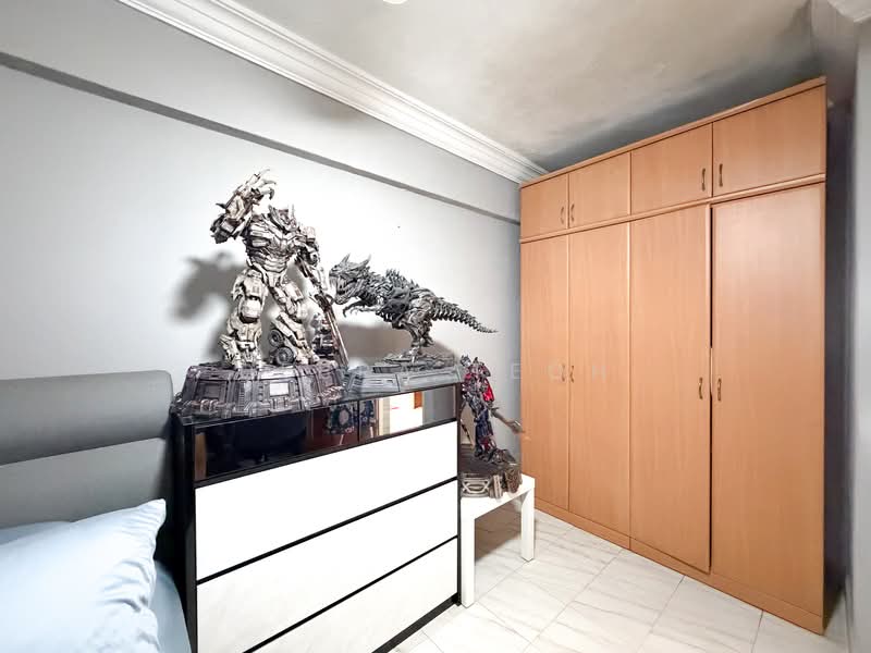 856 Tampines Street 82, 856 Tampines Street 82, 3 Bedrooms, 904 sqft, HDB Flat For Sale, by Debra Teoh, 500102265 - Bedroom - PropertyGuru.com.sg