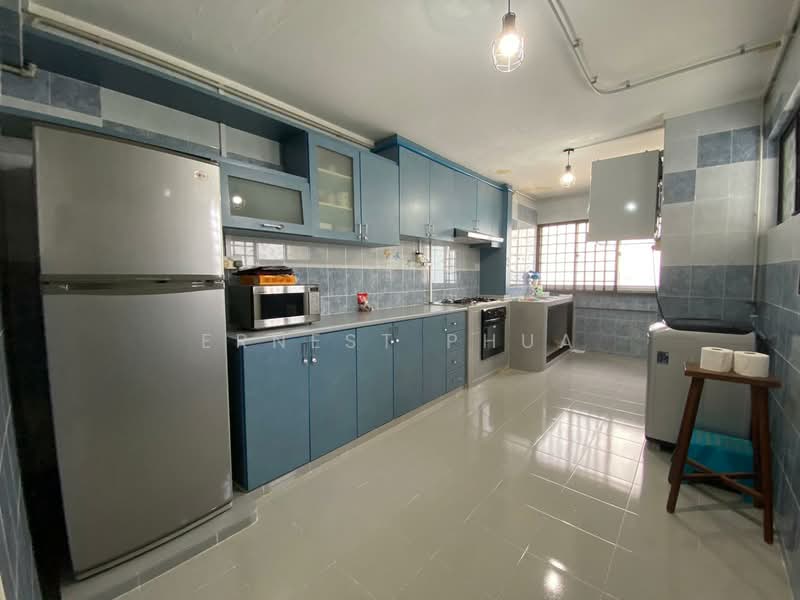 160 Tampines Street 12, 160 Tampines Street 12, 3 Bedrooms, 1,055 sqft, HDB Flat For Sale, by Ernest Phua, 500102268 - Kitchen - PropertyGuru.com.sg