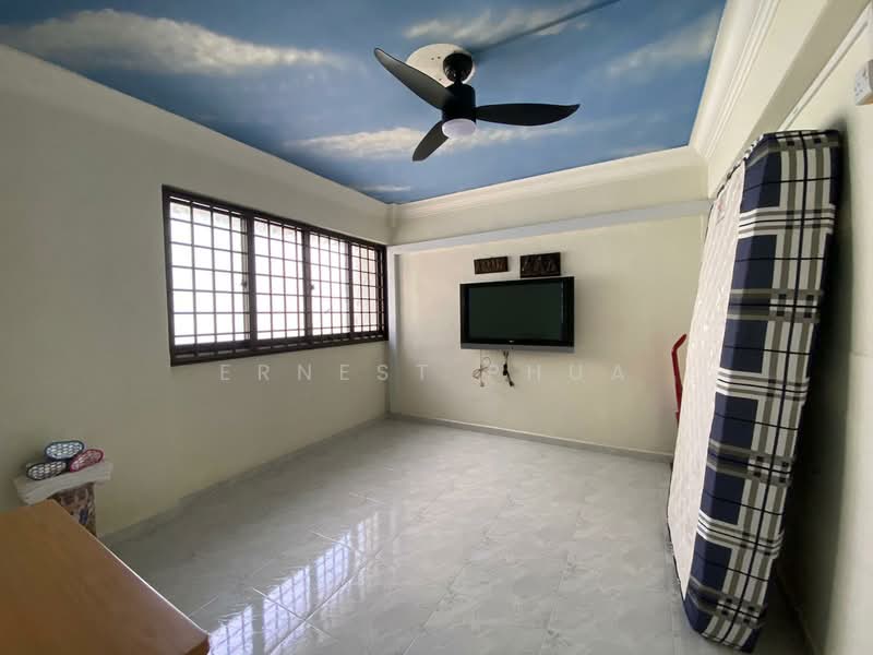 160 Tampines Street 12, 160 Tampines Street 12, 3 Bedrooms, 1,055 sqft, HDB Flat For Sale, by Ernest Phua, 500102268 - Bedroom - PropertyGuru.com.sg
