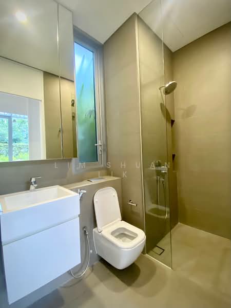 Seletar Park Residence, 21 Seletar Road, 3 Bedrooms, 1,604 sqft, Condominium For Rent, by Lim Shuan Lik, 500102269 - Bathroom - PropertyGuru.com.sg