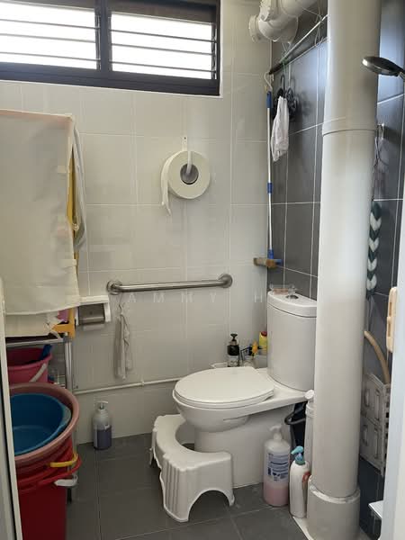 69 Bedok South Avenue 3, 69 Bedok South Avenue 3, 2 Bedrooms, 721 sqft, HDB Flat For Sale, by Tammy Ho, 500102274 - Bathroom - PropertyGuru.com.sg