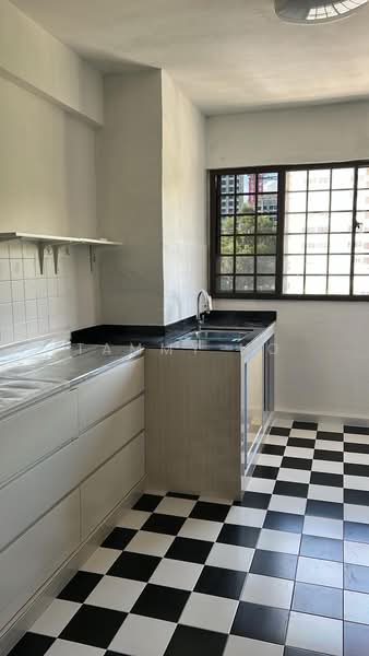 69 Bedok South Avenue 3, 69 Bedok South Avenue 3, 2 Bedrooms, 721 sqft, HDB Flat For Sale, by Tammy Ho, 500102274 - Kitchen - PropertyGuru.com.sg