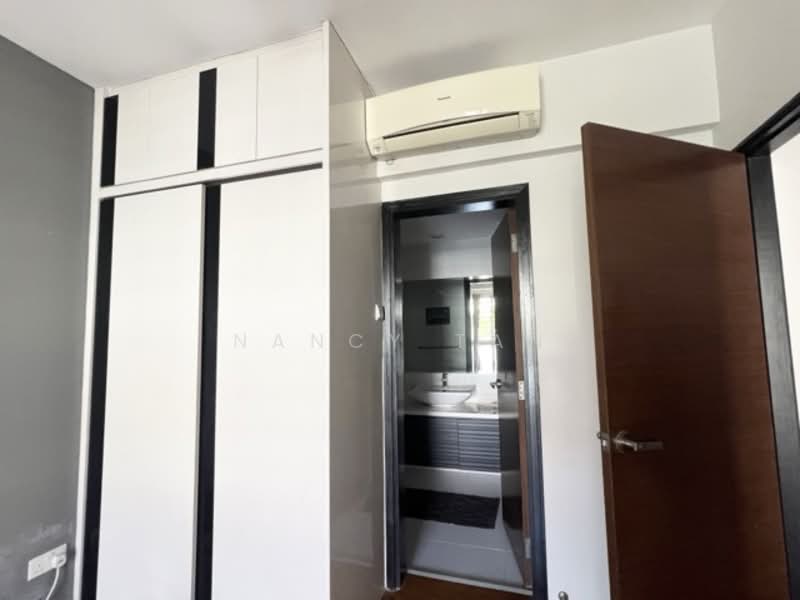 Lor K Telok Kurau, Lor K Telok Kurau, 4 Bedrooms, 3,000 sqft, Terraced House For Rent, by Nancy Tan, 500102283 - Bathroom - PropertyGuru.com.sg