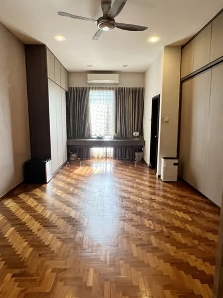 Lor K Telok Kurau, Lor K Telok Kurau, 4 Bedrooms, 3,000 sqft, Terraced House For Rent, by Nancy Tan, 500102283 - Master Bedroom - PropertyGuru.com.sg
