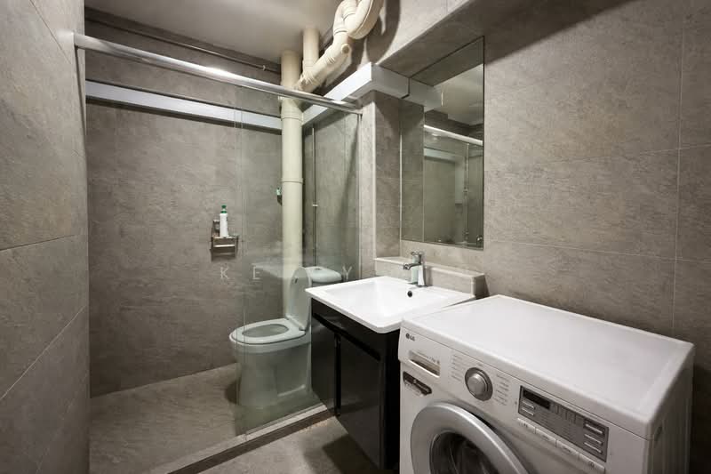 297 Yishun Street 20, 297 Yishun Street 20, 3 Bedrooms, 1,194 sqft, HDB Flat For Sale, by Kelly Lin, 500102286 - Bathroom - PropertyGuru.com.sg