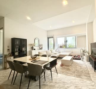 For Rent - The Holland Collection