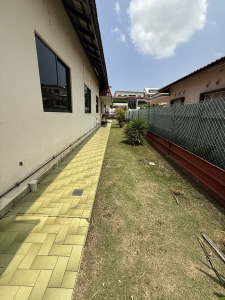 30 toh drive, Toh drive, 5 Bedrooms, 3,500 sqft, Bungalow House For Rent, by Juita Tan, 500102292 - Exterior - PropertyGuru.com.sg