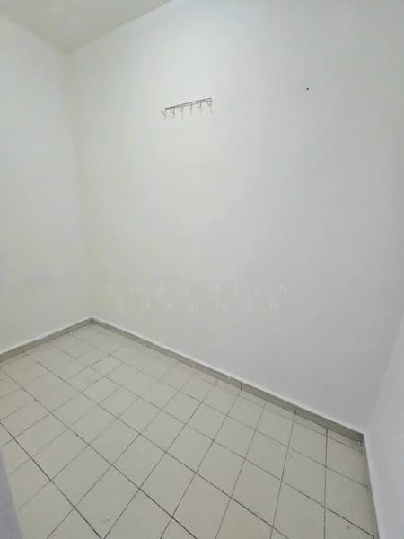 670 Woodlands Drive 71, 670 Woodlands Drive 71, 3 Bedrooms, 1,399 sqft, HDB Flat For Rent, by Sharmila Sukumar, 500102299 - Bomb Shelter - PropertyGuru.com.sg