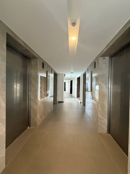 One Pearl Bank, 1 Pearl Bank, 2 Bedrooms, 700 sqft, Condominium For Rent, by Lin Liting 沄亞, 500102304 - Corridor - PropertyGuru.com.sg