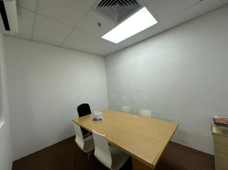 221 Henderson Road, Alexandra / Commonwealth, 1,647 sqft, Light Industrial (B1) For Sale, by Ben Chew, 500102305 - Interior - CommercialGuru.com.sg