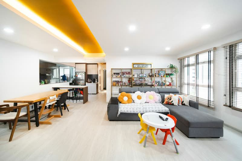 443A Bukit Batok West Avenue 8, 443A Bukit Batok West Avenue 8, 3 Bedrooms, 1,209 sqft, HDB Flat For Sale, by Zane Tan, 500102319 - Living Room - PropertyGuru.com.sg