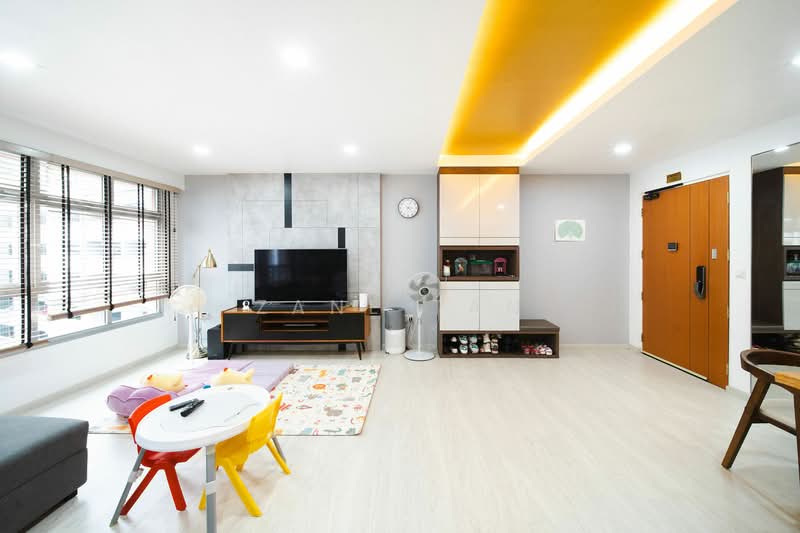 443A Bukit Batok West Avenue 8, 443A Bukit Batok West Avenue 8, 3 Bedrooms, 1,209 sqft, HDB Flat For Sale, by Zane Tan, 500102319 - Living Room - PropertyGuru.com.sg