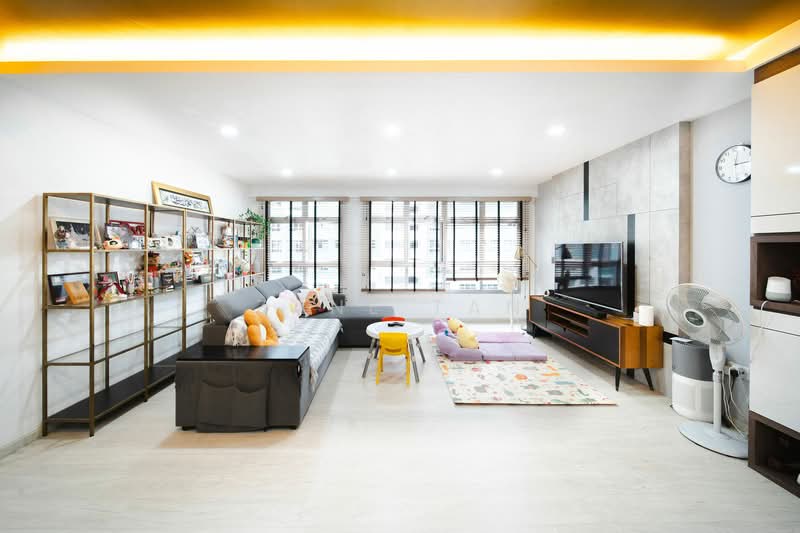 443A Bukit Batok West Avenue 8, 443A Bukit Batok West Avenue 8, 3 Bedrooms, 1,209 sqft, HDB Flat For Sale, by Zane Tan, 500102319 - Living Room - PropertyGuru.com.sg