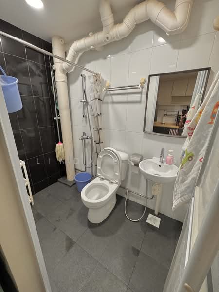 785 Yishun Avenue 2, 785 Yishun Avenue 2, 3 Bedrooms, 1,302 sqft, HDB Flat For Sale, by Linda Chong, 500102320 - Bathroom - PropertyGuru.com.sg