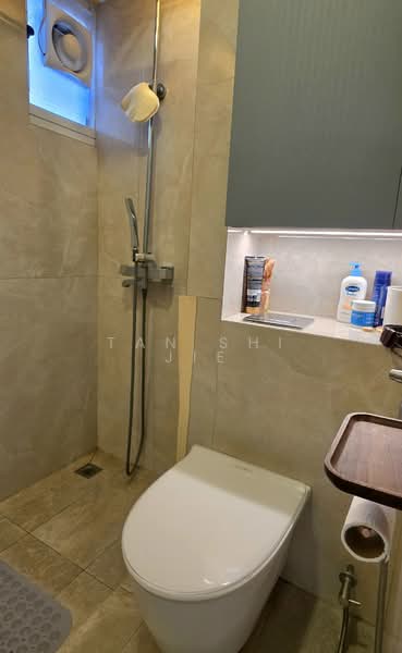 256A Sumang Walk, 256A Sumang Walk, 3 Bedrooms, 1,001 sqft, HDB Flat For Sale, by Tan Shi Jie, 500102324 - Bathroom - PropertyGuru.com.sg