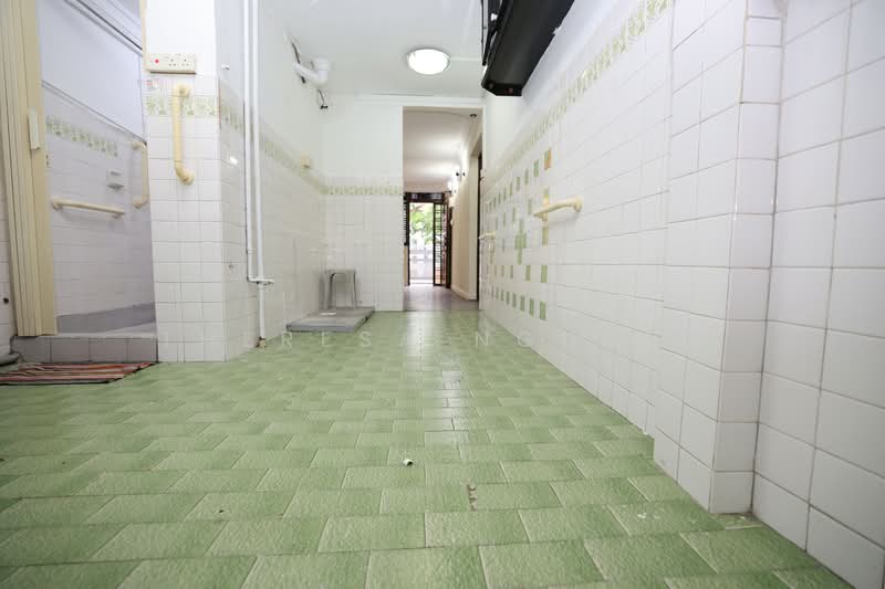 19 Balam Road, 19 Balam Road, 2 Bedrooms, 646 sqft, HDB Flat For Sale, by Theresa Nguyen, 500102327 - Dry Kitchen - PropertyGuru.com.sg