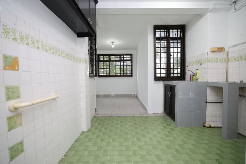 19 Balam Road, 19 Balam Road, 2 Bedrooms, 646 sqft, HDB Flat For Sale, by Theresa Nguyen, 500102327 - Kitchen - PropertyGuru.com.sg