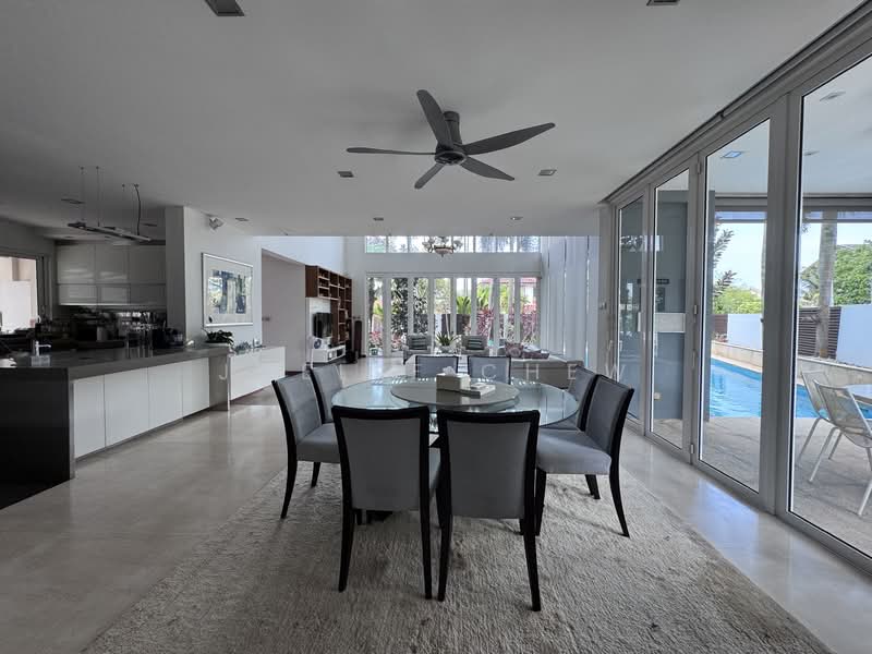 Toh Estate, Toh Drive, 5 Bedrooms, 4,400 sqft, Detached House For Sale, by Joelle Chew, 500102328 - Dining Room - PropertyGuru.com.sg