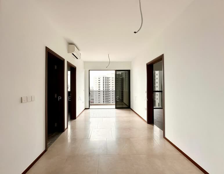 Lentor Modern, Lentor Central, 2 Bedrooms, 732 sqft, Condominium For Sale, by Pearlie Tan, 500102339 - Corridor - PropertyGuru.com.sg