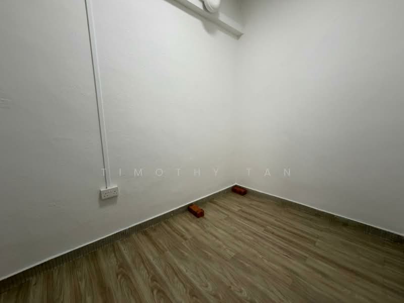 3 BEDROOM PLUS HELPER INTER-TERRACE NEAR BARTLEY MRT FOR RENT, Jalan Bunga Rampai, Bunga Rampai Place, Upper Paya Lebar Road, 3 Bedrooms, 2,156 sqft, Terraced House For Rent, by Timothy Tan, 500102340 - Interior - PropertyGuru.com.sg