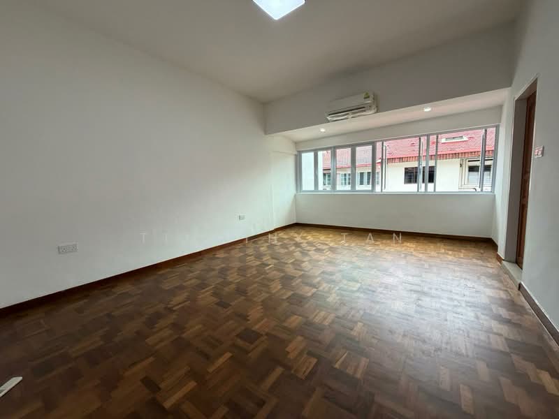 Renovated Inter Terrace Near Bartley MRT for Rent, Jalan Bunga Rampai, Bunga Rampai Place, Upper Paya Lebar Road, 4 Bedrooms, 2,450 sqft, Terraced House For Rent, by Timothy Tan, 500102340 - Interior - PropertyGuru.com.sg