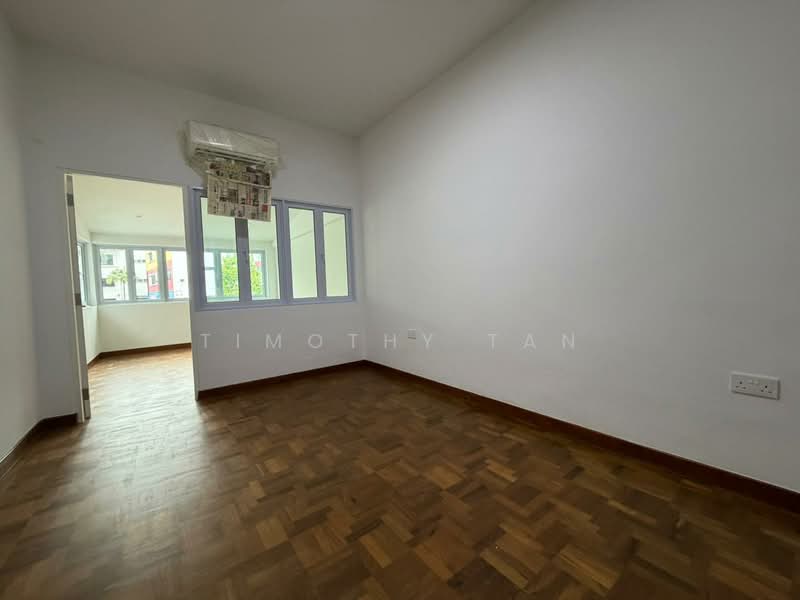 3 BEDROOM PLUS HELPER INTER-TERRACE NEAR BARTLEY MRT FOR RENT, Jalan Bunga Rampai, Bunga Rampai Place, Upper Paya Lebar Road, 3 Bedrooms, 2,156 sqft, Terraced House For Rent, by Timothy Tan, 500102340 - Interior - PropertyGuru.com.sg