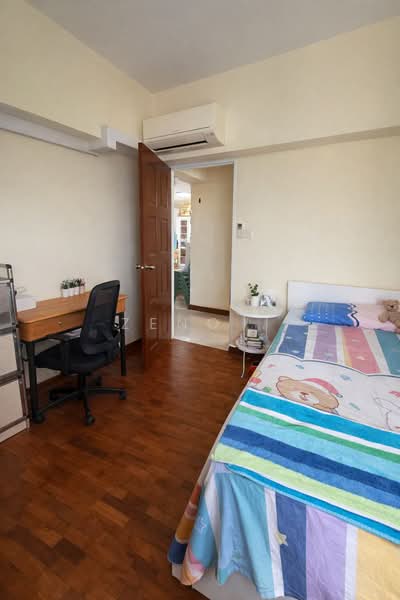 412A Fernvale Link, 412A Fernvale Link, 3 Bedrooms, 1,022 sqft, HDB Flat For Sale, by Zeno ., 500102349 - Bedroom - PropertyGuru.com.sg