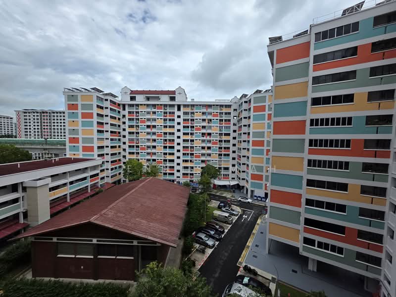 293 Choa Chu Kang Avenue 3, 293 Choa Chu Kang Avenue 3, 3 Bedrooms, 1,119 sqft, HDB Flat For Sale, by Dennis Mah, 500102355 - Exterior - PropertyGuru.com.sg