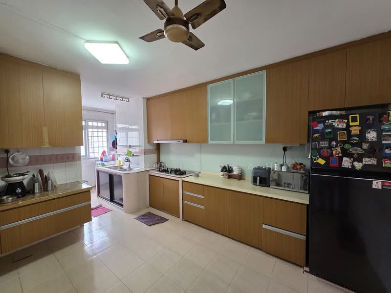293 Choa Chu Kang Avenue 3, 293 Choa Chu Kang Avenue 3, 3 Bedrooms, 1,119 sqft, HDB Flat For Sale, by Dennis Mah, 500102355 - Kitchen - PropertyGuru.com.sg