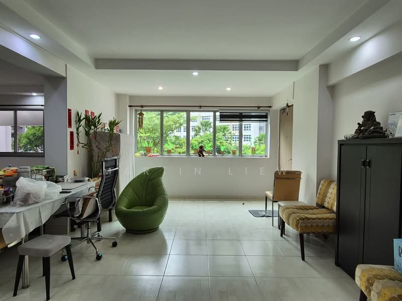 871A Tampines Street 84, 871A Tampines Street 84, 3 Bedrooms, 1,292 sqft, HDB Flat For Sale, by Martin Liew, 500102358 - Living Room - PropertyGuru.com.sg