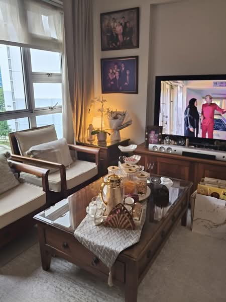 363B Sembawang Crescent, 363B Sembawang Crescent, Room Rental, 150 sqft, HDB Flat For Rent, by Jay Low, 500102373 - Living Room - PropertyGuru.com.sg